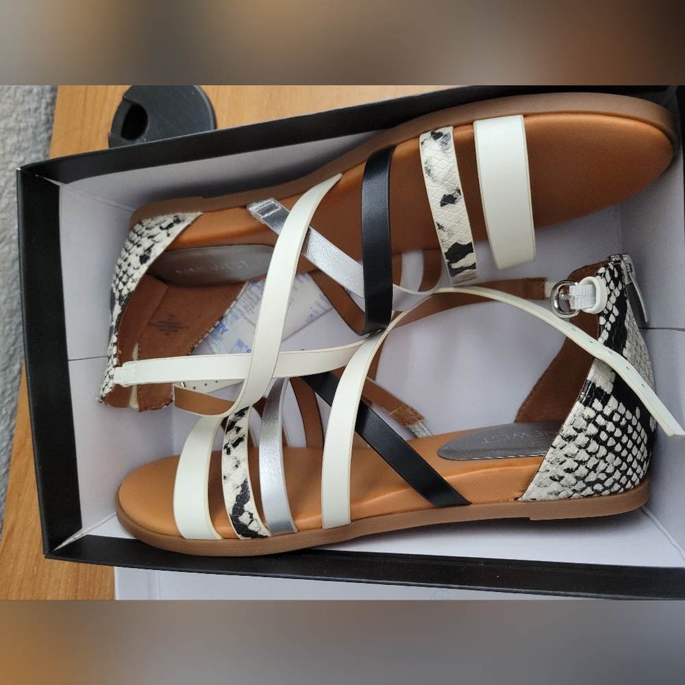 Nine West sandal size 8
